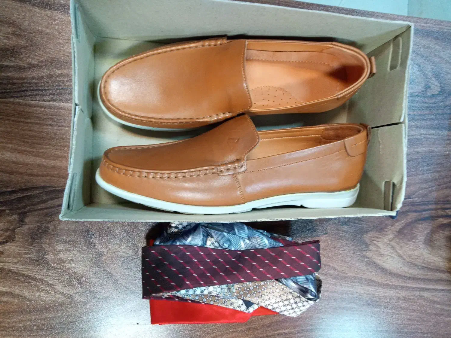 کفش چرم ترکیه سایز ۴۳، ۴۴ هم میخوره، در حد نو|کیف، کفش، کمربند|اردبیل, |دیوار