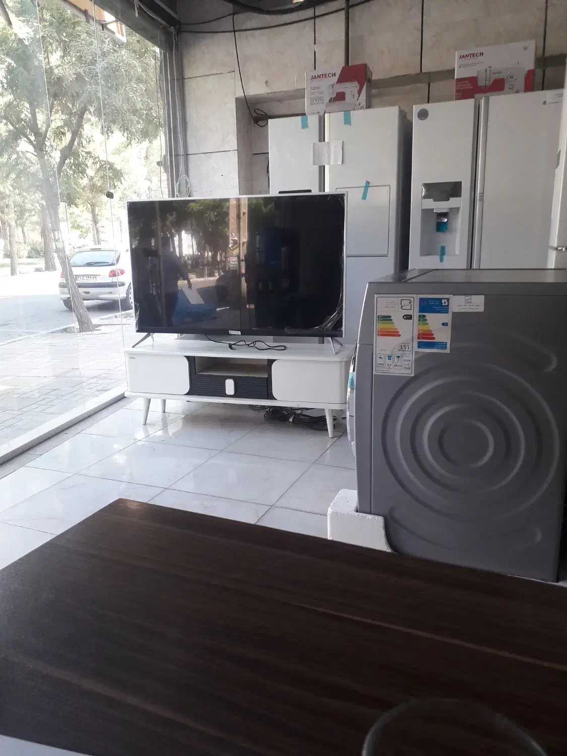 ال ای دی ۶۰ اینچ اسمارت TV|تلویزیون و پروژکتور|محمدیه-قزوین, |دیوار