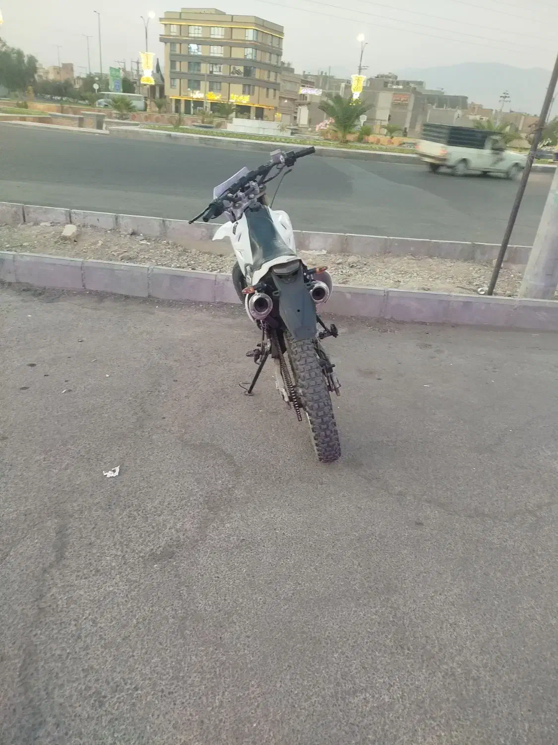 تریل آتش مدل 1392|موتورسیکلت|کاشان, فاز ۲ ناجی آباد|دیوار