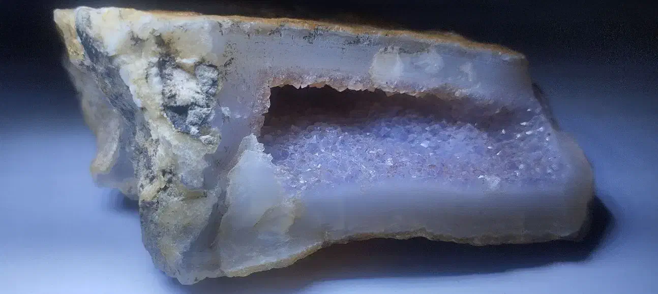 سنگ آماتیس زیبا|کلکسیون اشیاء عتیقه|شوشتر, |دیوار