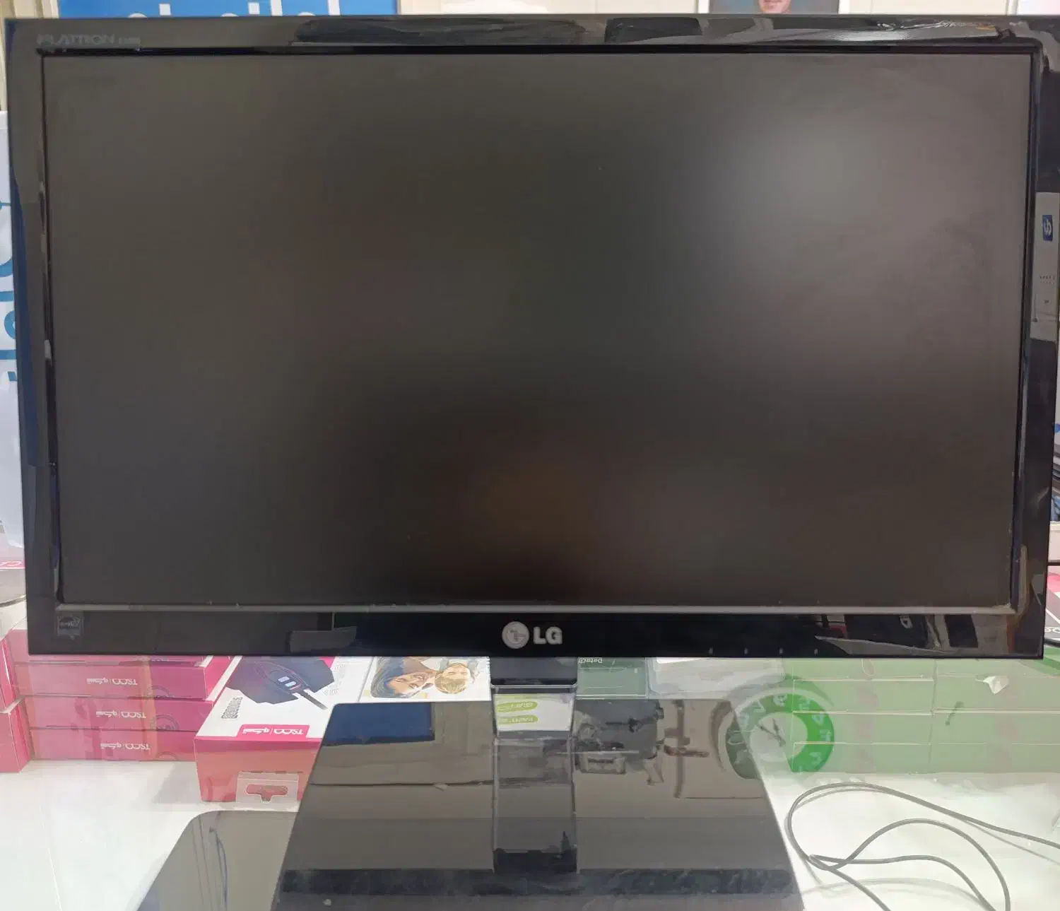 مانیتور ۱۹ اینچ ال جی|قطعات و لوازم جانبی رایانه|همدان, |دیوار