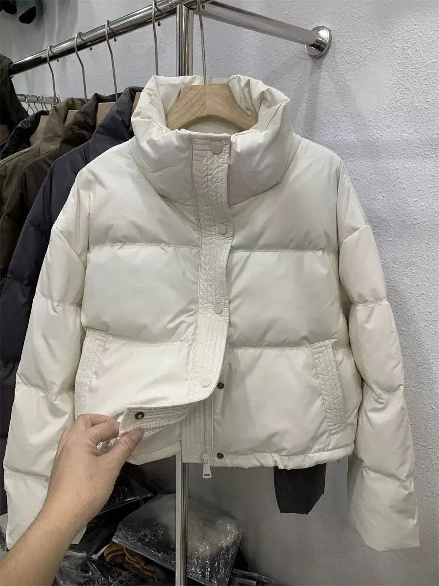 کاپشن|لباس|پاکدشت, پاکدشت (مامازند)|دیوار