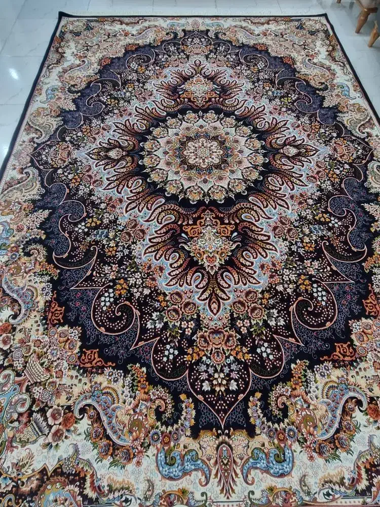 ی تخته فرش ۹متری|فرش|قدس, شهر‌قدس|دیوار