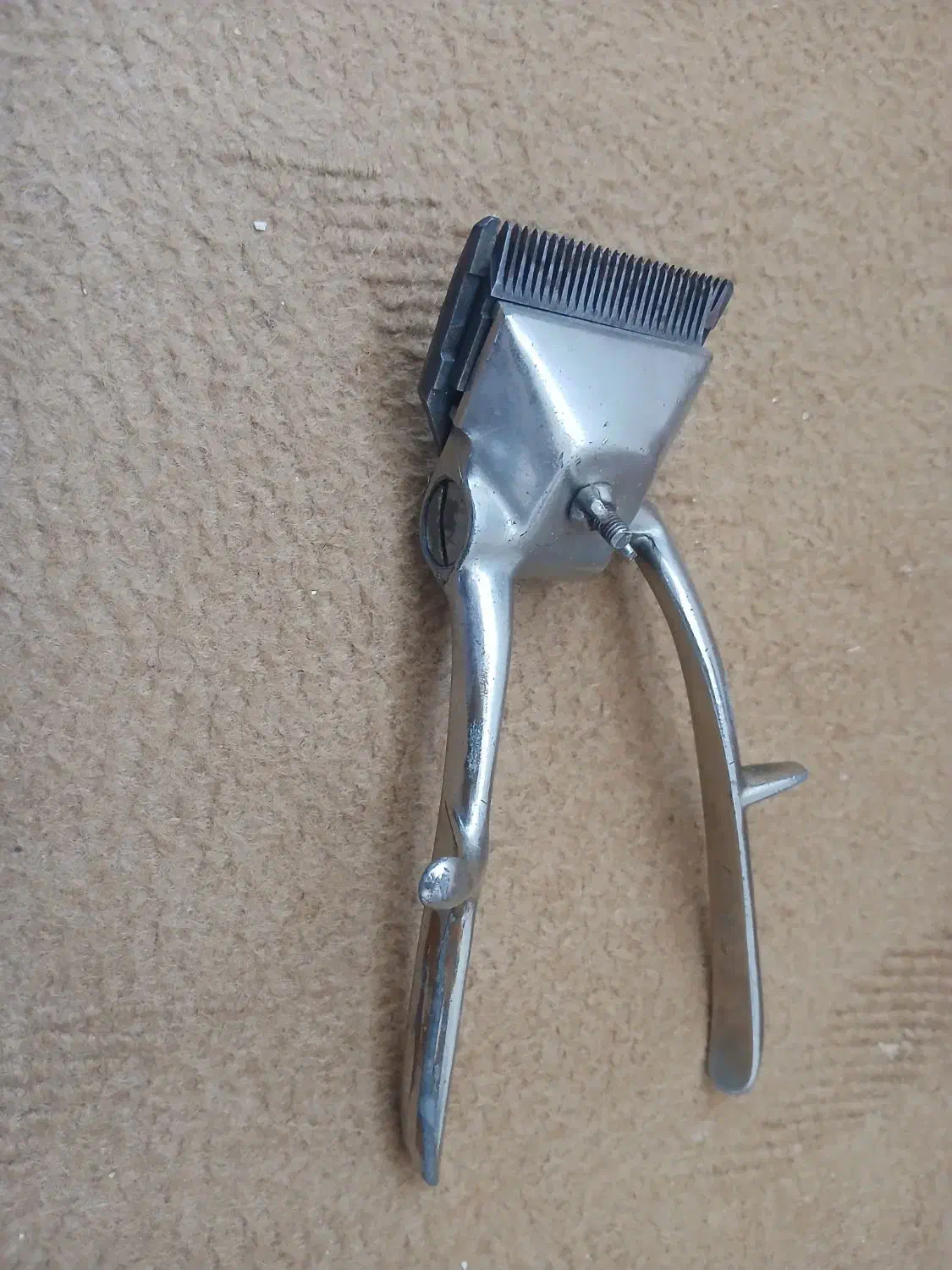 ماشین مو تراش قدیمی|کلکسیون اشیاء عتیقه|سنندج, |دیوار