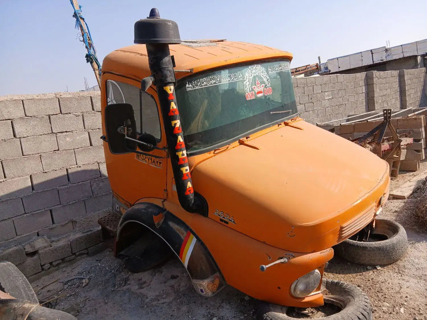 اتاق جلو بنز ده چرخ زیر مایلرخارجی|خودرو سنگین|دهلران, |دیوار