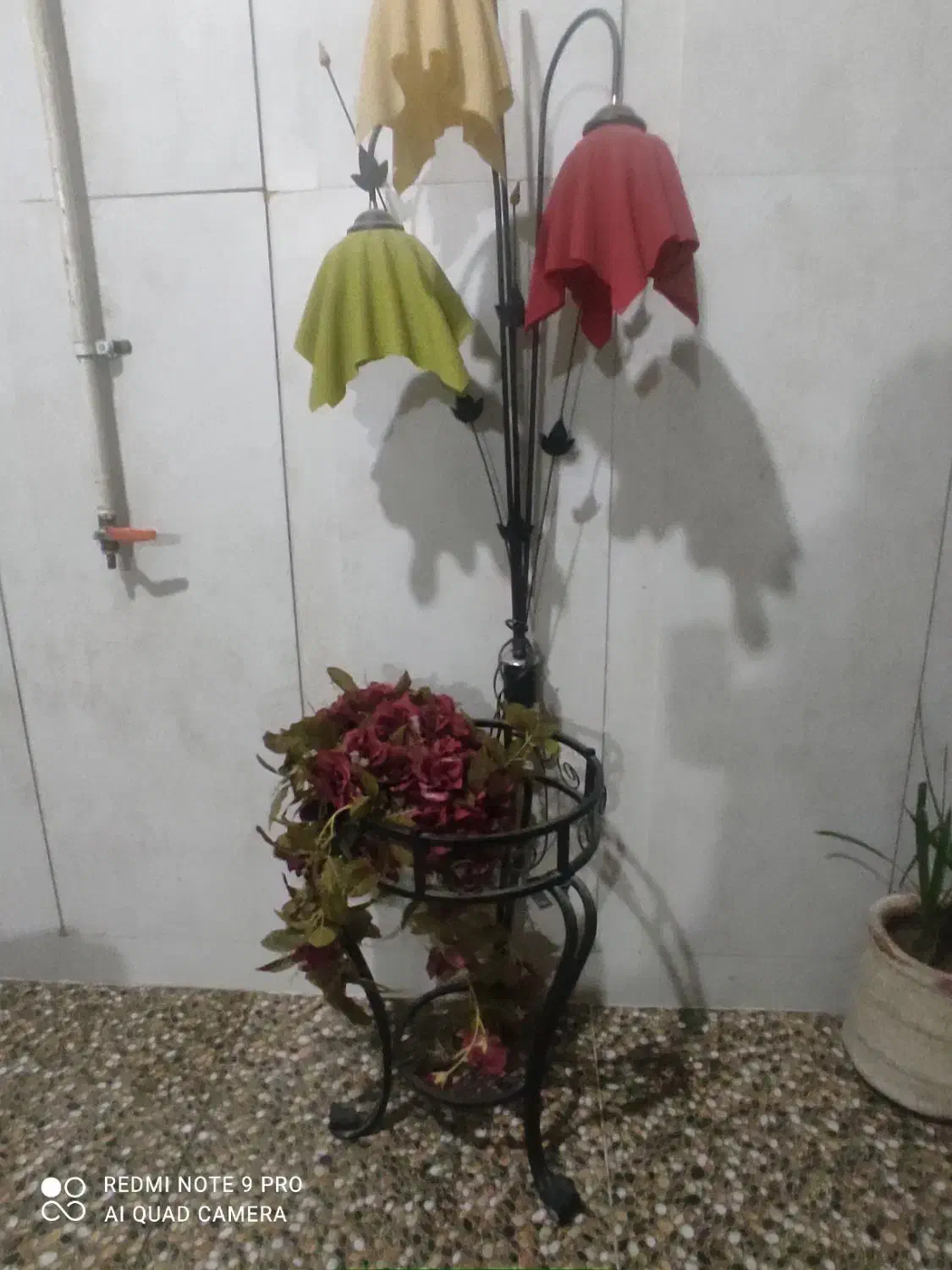 آباژور کنار سالنی فر فوژه ای بلند|چراغ خواب و آباژور|اندیمشک, |دیوار