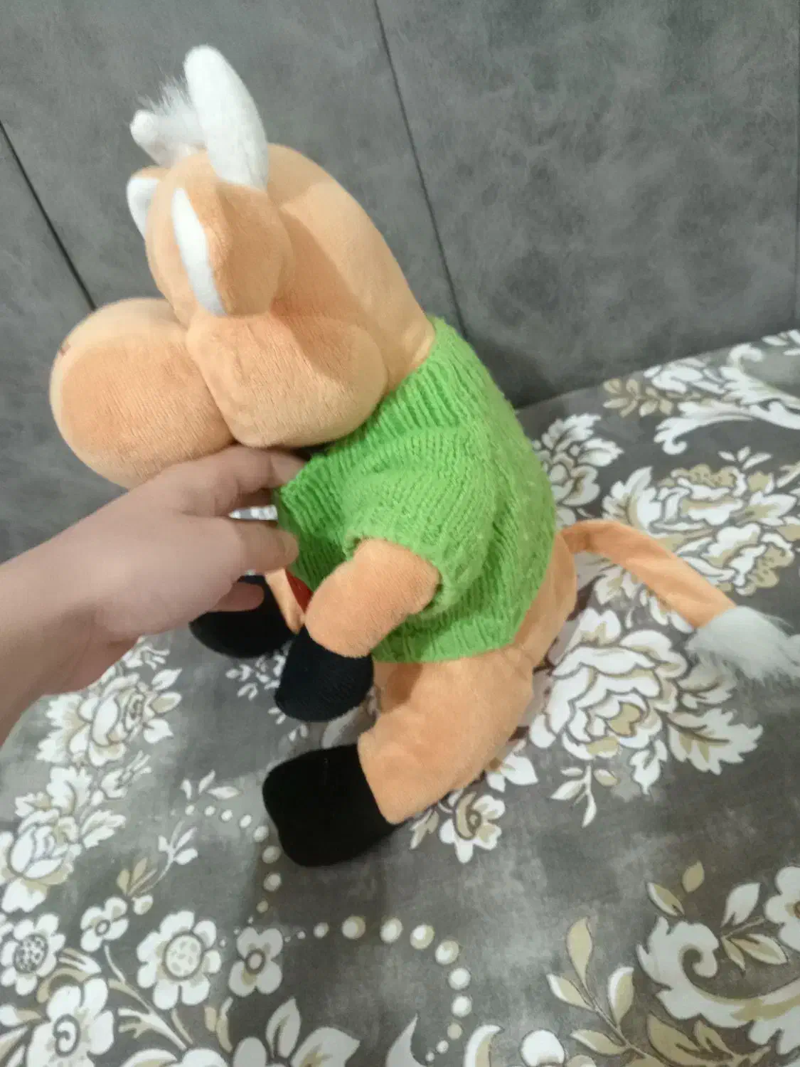 عروسک|اسباببازی بچه|گلبهار, شهر جدید گلبهار|دیوار