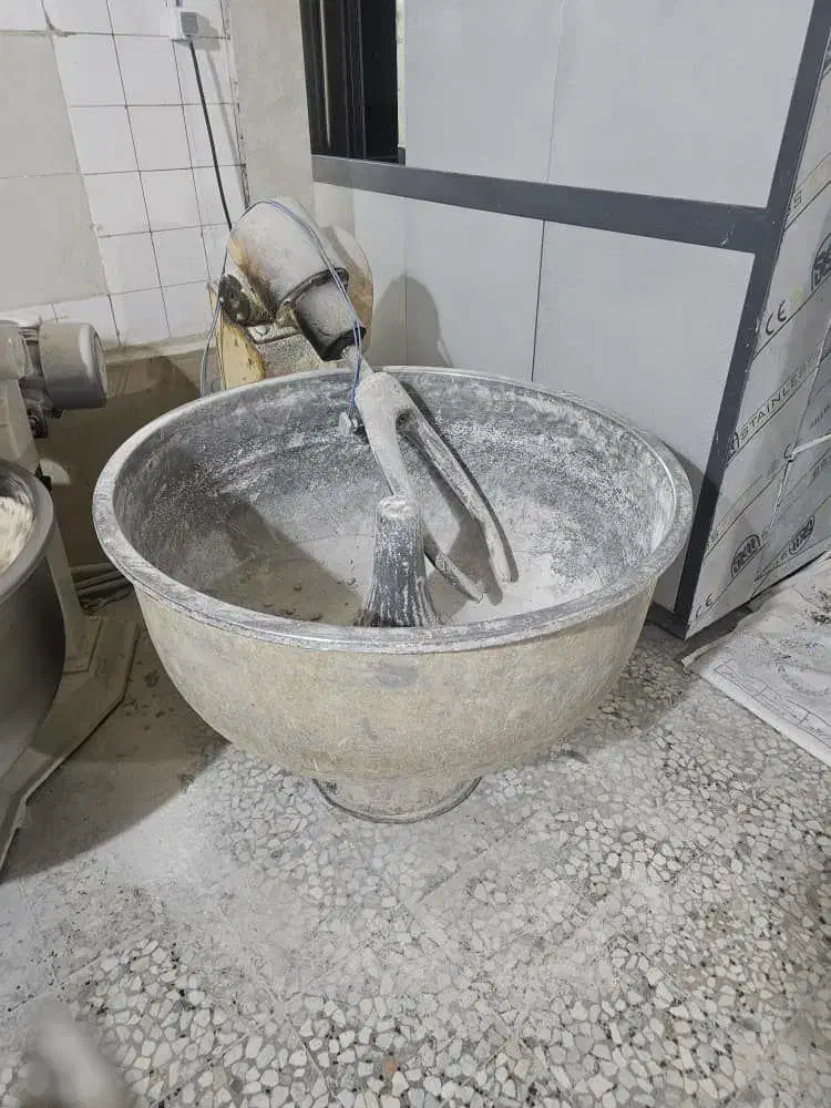 فر نانوایی به همراه خمیرزن|اجاق گاز و لوازم برقی پخت‌وپز|گنبد کاووس, |دیوار