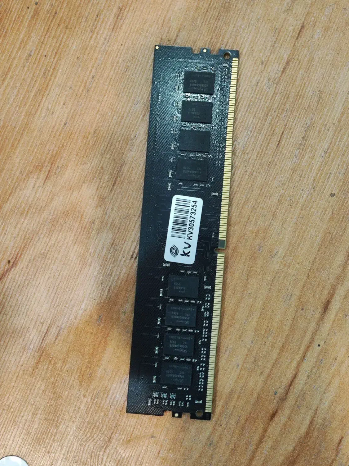 رم کامپیوتر ۸ گیگ ddr4|قطعات و لوازم جانبی رایانه|رشت, کوی یخ|دیوار