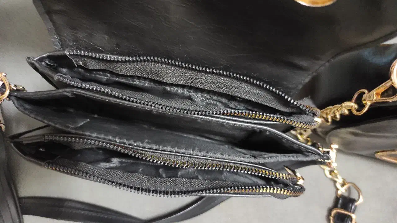 دو عدد کیف|کیف، کفش، کمربند|ساوه, |دیوار