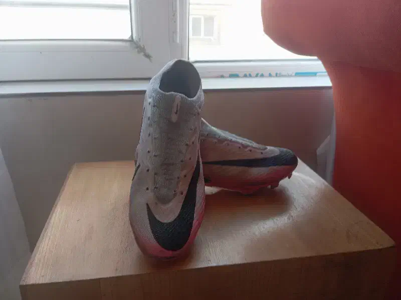 کفش استوک دار نایکی یورو 2024اورجینال سایز 39|کیف، کفش، کمربند|سنندج, |دیوار