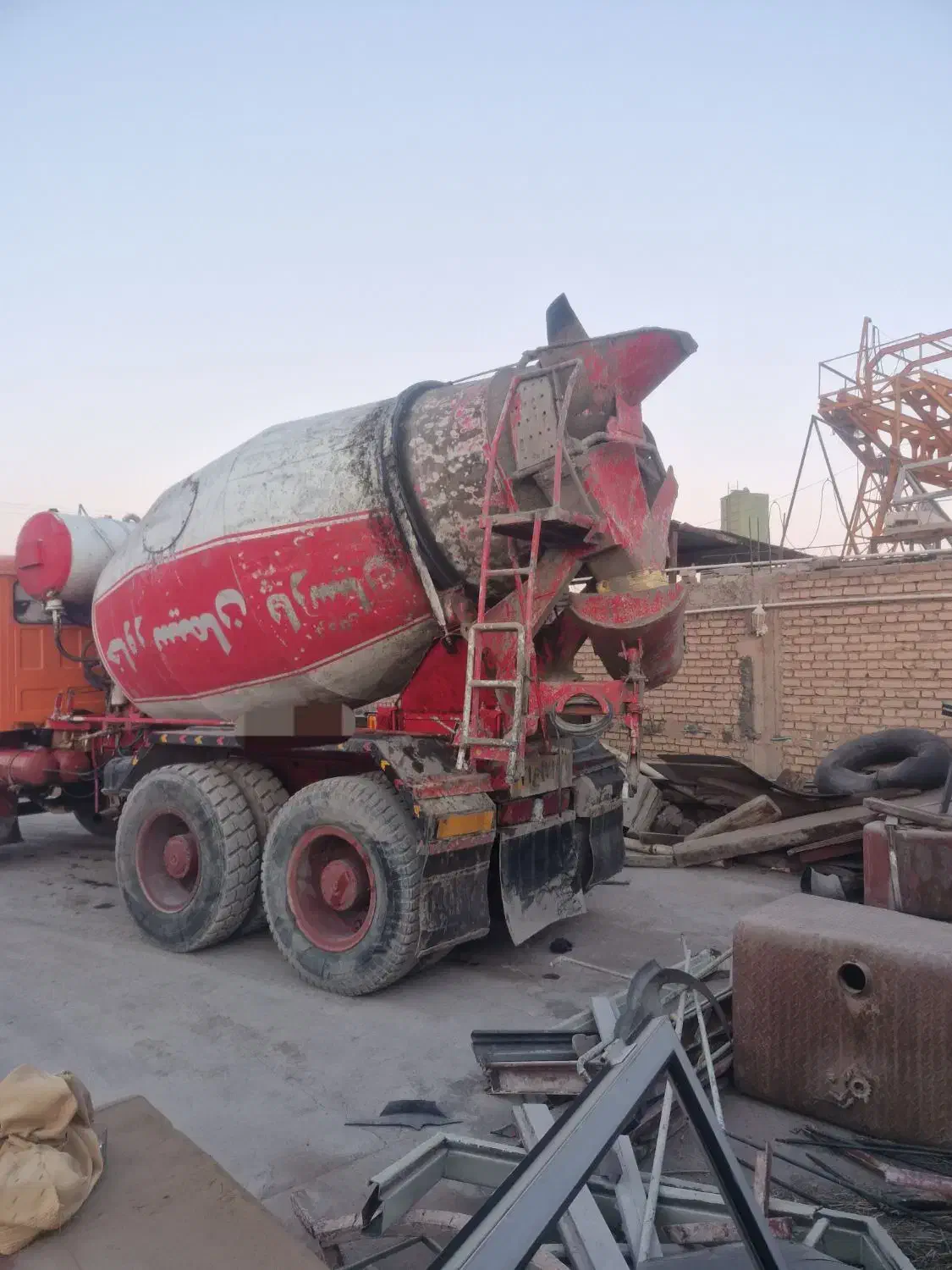 میکسر ۸متری|خودرو سنگین|لنجان, |دیوار