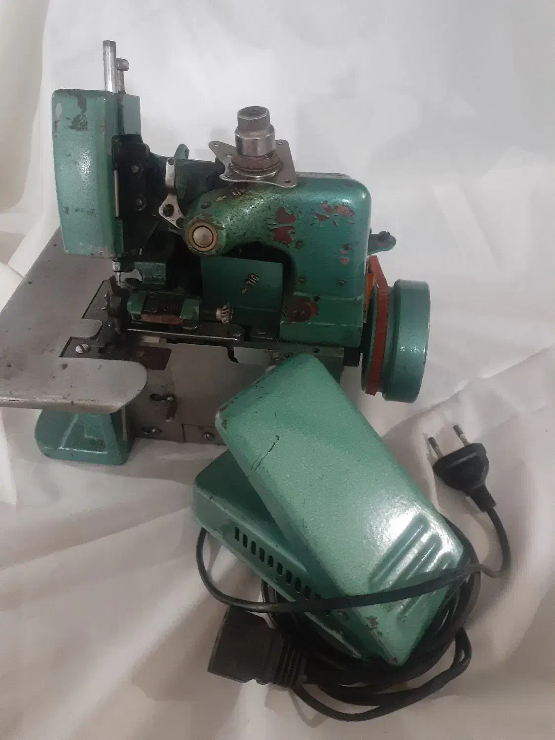 سردوز ۳نخ|چرخ خیاطی و ریسندگی|اردبیل, |دیوار