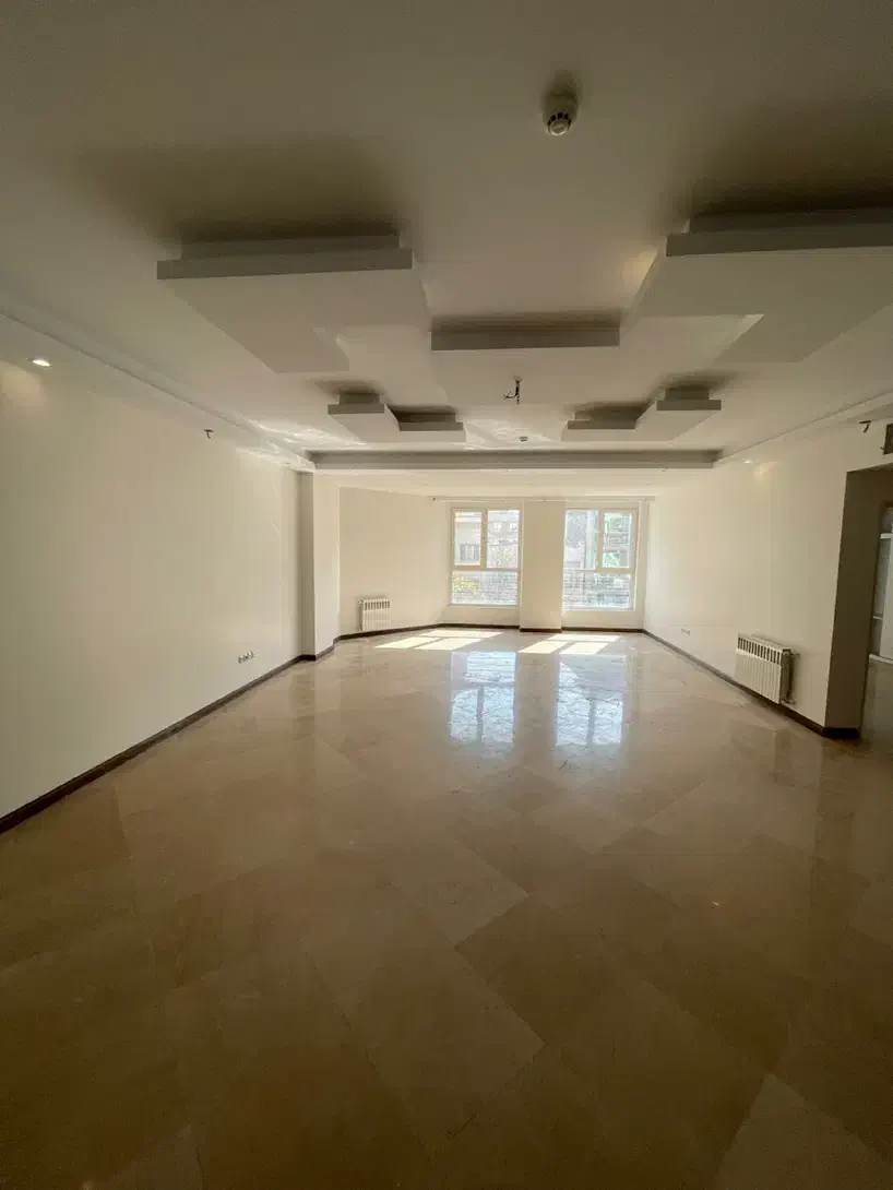 ۱۲۵ متر ۲پارکینگ بین سوم و چهارم ۵ساله پرده خور