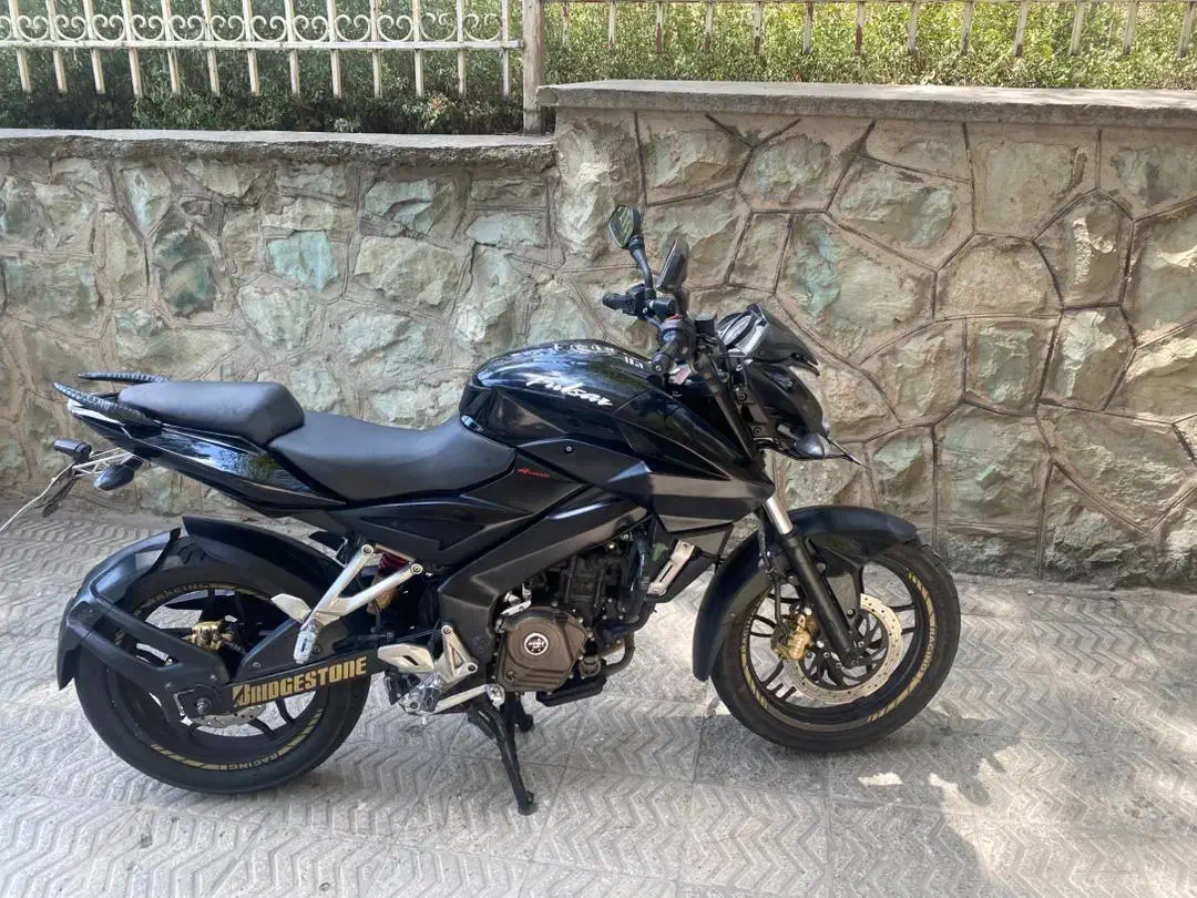 Ns 200 باجاج ان اس ۲۰۰|موتورسیکلت|یزد, |دیوار