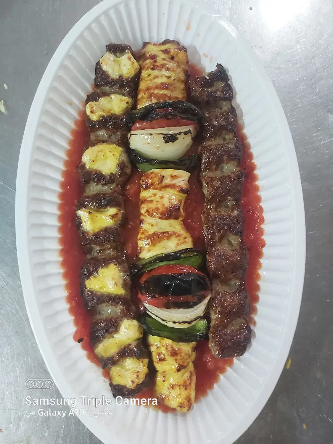 یک همکار برای آشپزخانه|استخدام خدمات فروشگاه و رستوران|مشهد, هنرور|دیوار