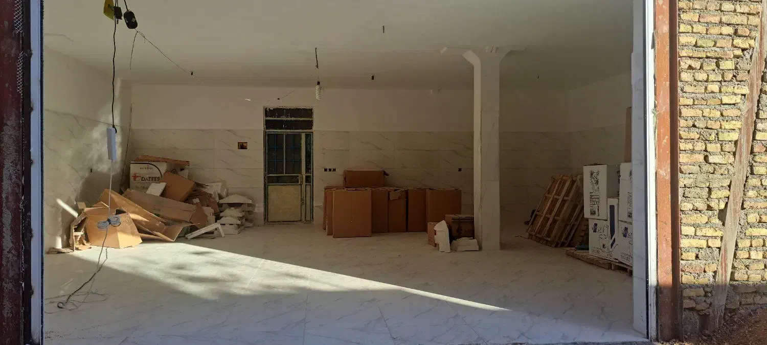پارکینگ مجهز ۸۰متری کرکره برقی  بدنه وکف سرامیک|اجارهٔ مغازه و غرفه|نورآباد, |دیوار