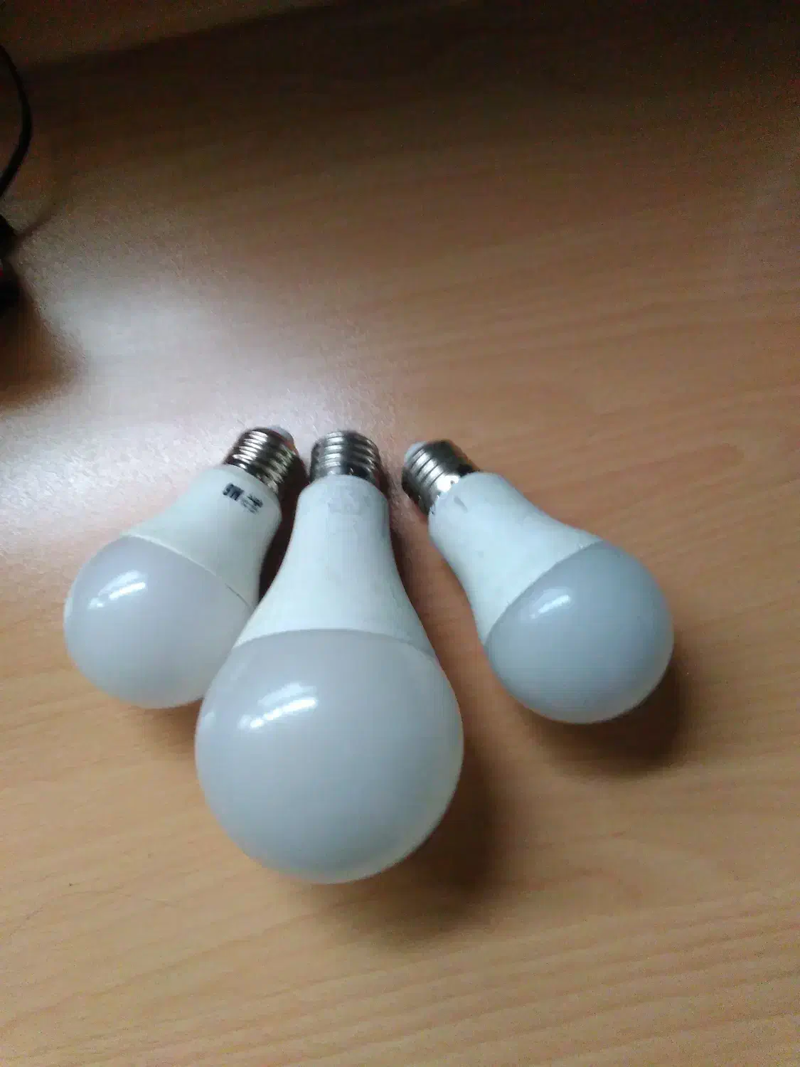 لامپهای روشنائی|لامپ و چراغ|اصفهان, قلعه طبره|دیوار