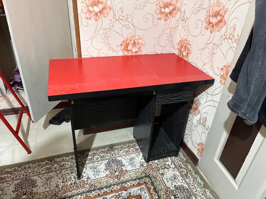 میز کامپیوتر|میز تحریر و کامپیوتر|نطنز, |دیوار