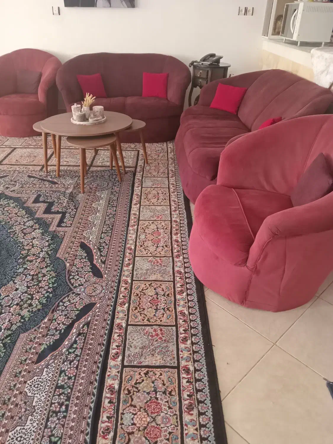 مبل|مبلمان خانگی و میز عسلی|تربتحیدریه, ده پائین|دیوار