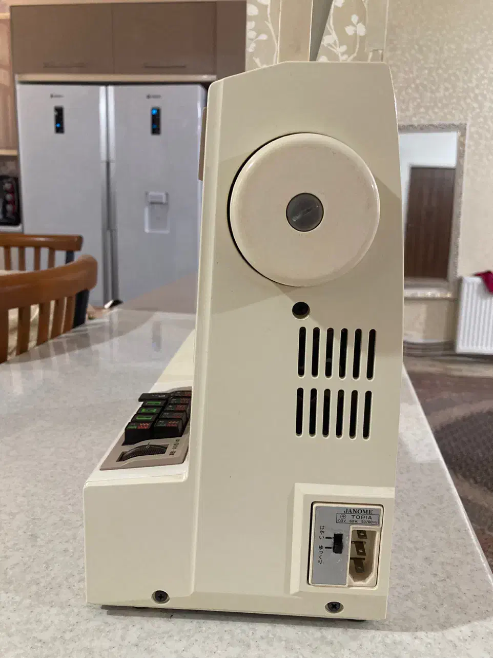 چرخ خیاطی ژانومه اکسل ۲۰- اصل ژاپن- آماده استفاده|چرخ خیاطی و ریسندگی|شازند, |دیوار