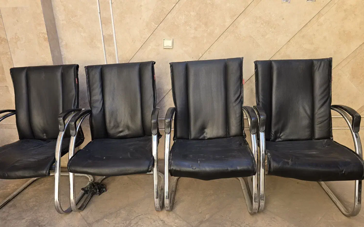 تجهیزات دفتر اداری، میز کنفرانس، صندلی، عسلی و .|دفتر کار|قم, بنیاد|دیوار