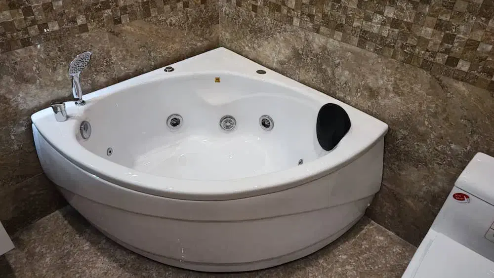 وان و جکوزی حمام کنج و گوشه ابعاد خاص|لوازم حمام|محمدشهر, ولدآباد|دیوار