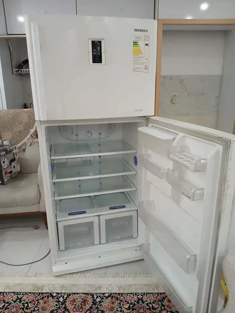 فروش یخچال کاملا سالم|یخچال و فریزر|لاهیجان, فیاض|دیوار