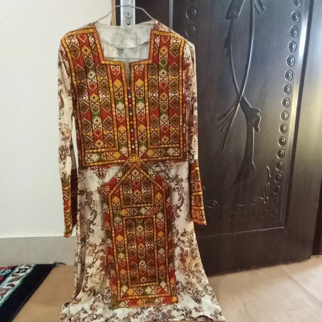 لباس بلوچی|لباس|میرجاوه, |دیوار