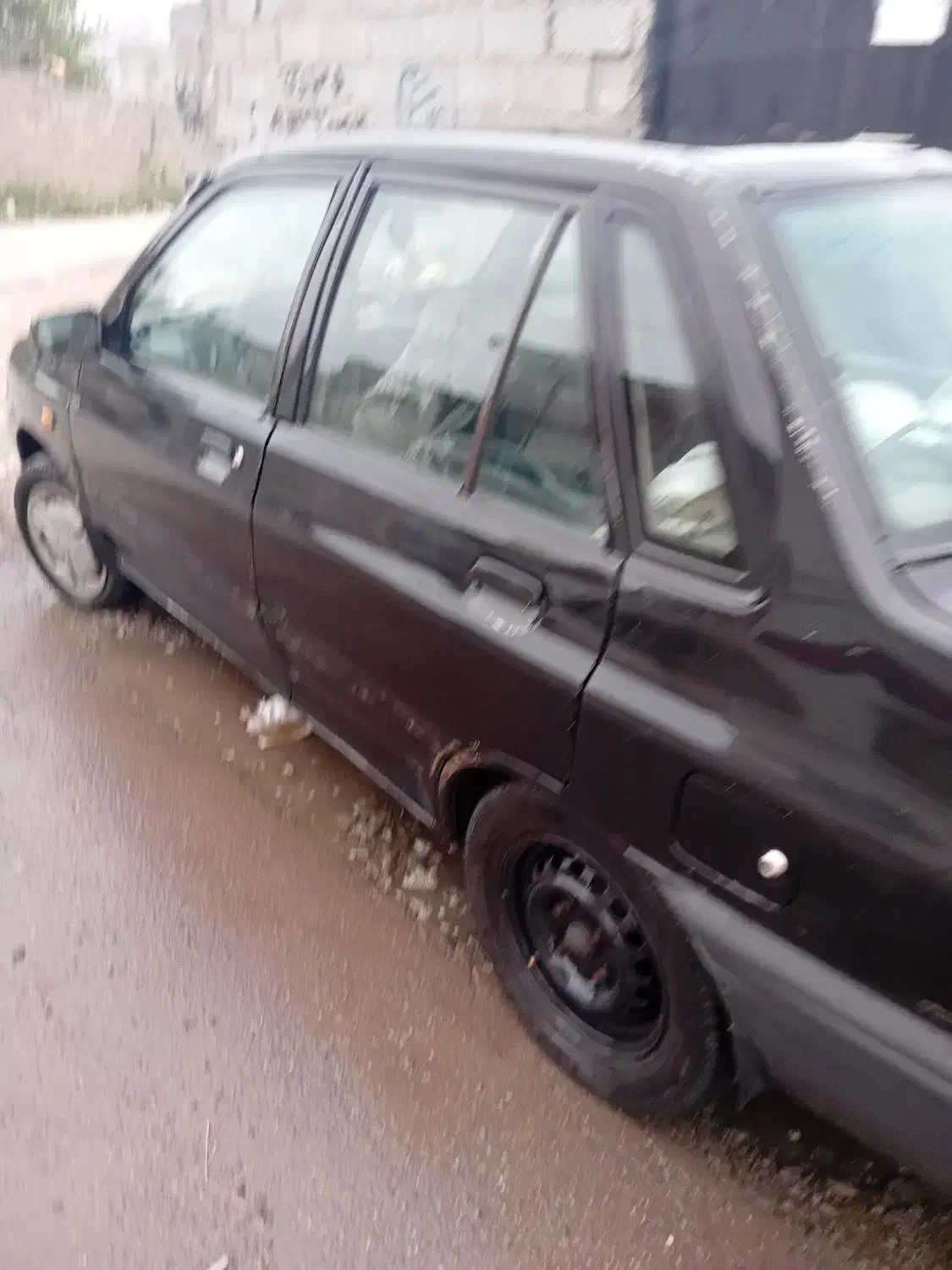 ماشین پراید مدل ۸۳|خودرو سواری و وانت|رشت, کوی یخ|دیوار