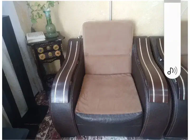 مبل راحتی وعسلی|مبلمان خانگی و میز عسلی|تربت‌حیدریه, منظر|دیوار