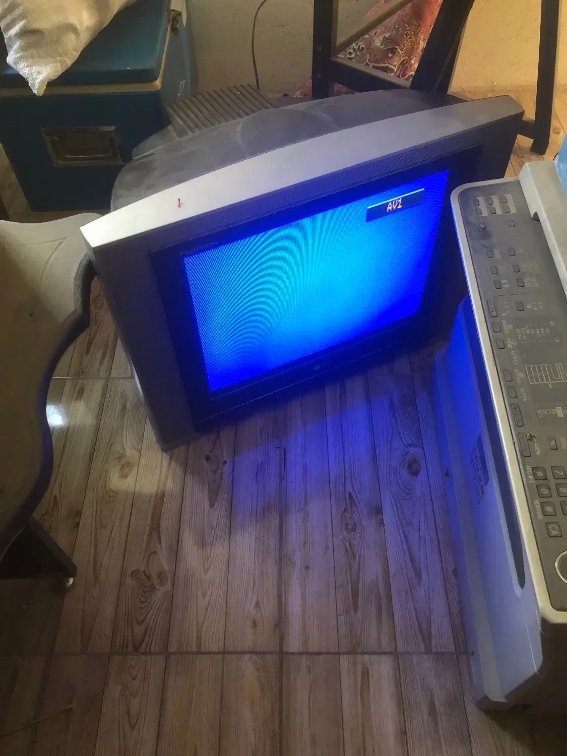 تلویزیون ال جی قدیمی|تلویزیون و پروژکتور|بروجن, |دیوار