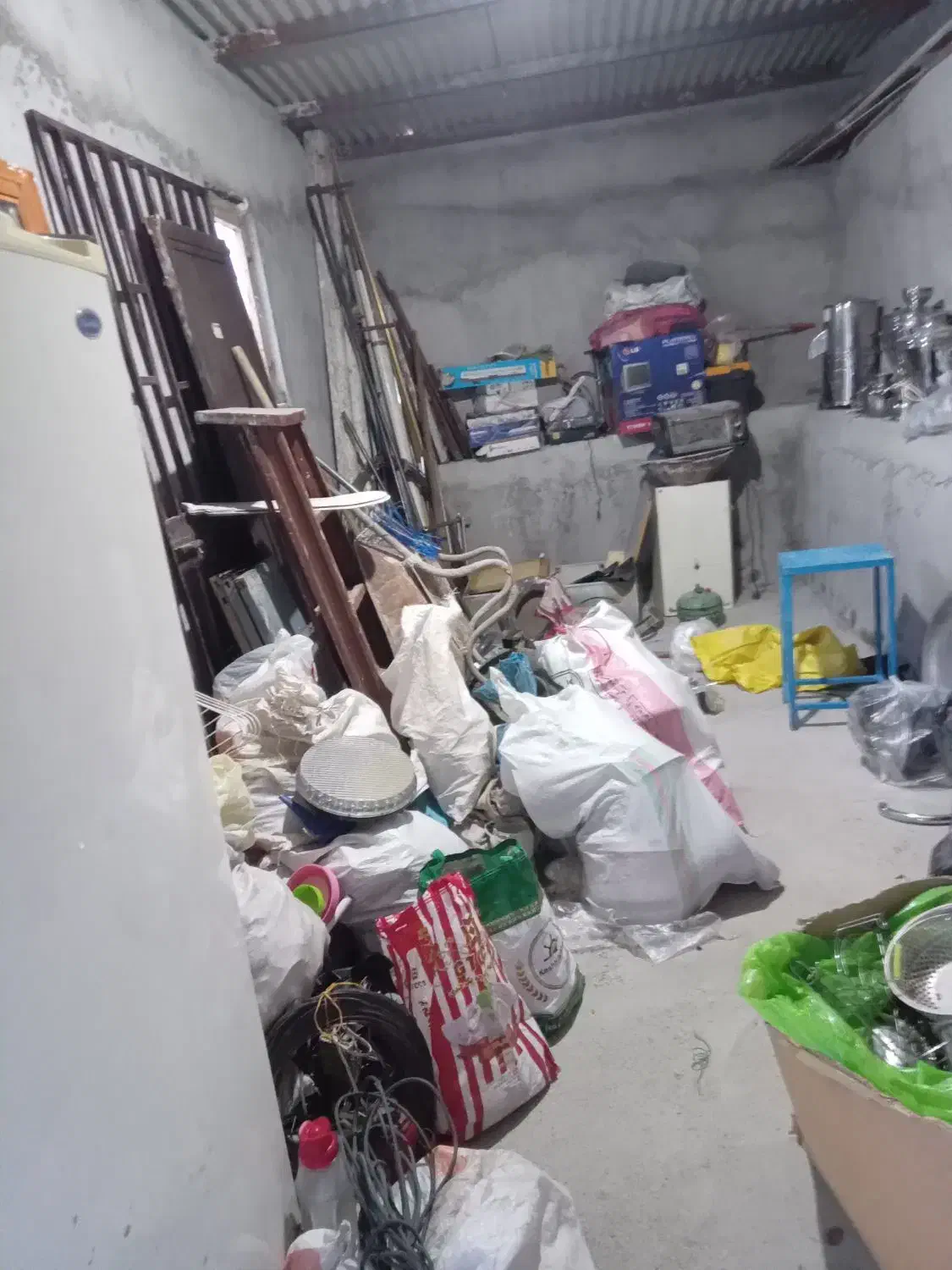 ظروف|ظروف پختوپز|میانه, |دیوار