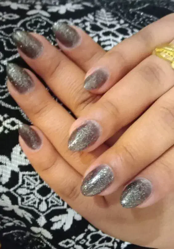 کاشت ناخن بم و بروات|خدمات آرایشگری و زیبایی|بم, |دیوار