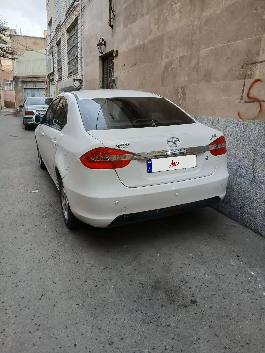 جک j5 مدل 95 بدون رنگ|خودرو سواری و وانت|تبریز, |دیوار