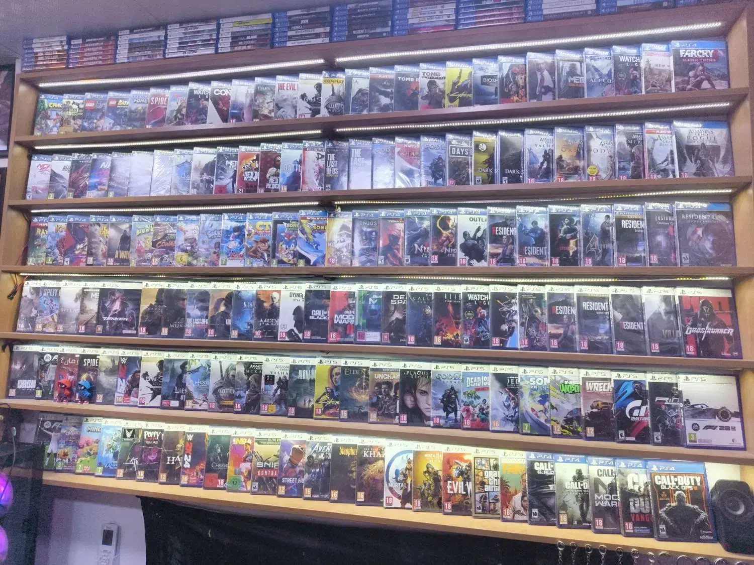 فروش و تعویض بازی های Ps4 و Ps5|کنسول، بازی ویدئویی و آنلاین|شیراز, وصال|دیوار