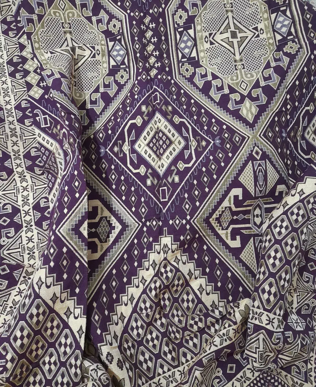 روفرشی|روفرشی|کازرون, |دیوار