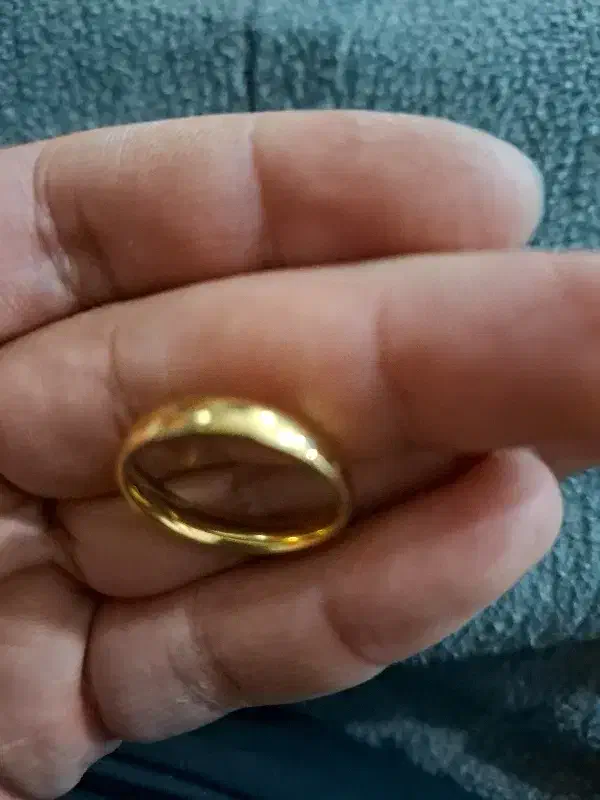 یک عدد حلقه نامزدی گم شده|اشیا|ابهر, |دیوار