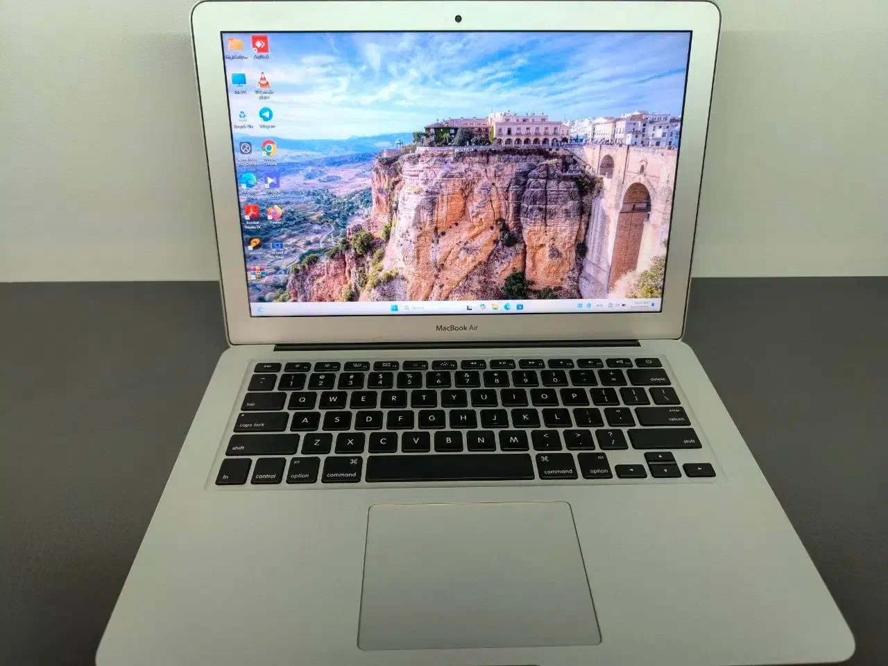 لپ تاپ اپل MacBook Air 2013 بسیار سریع|رایانه همراه|تهران, میدان ولیعصر|دیوار