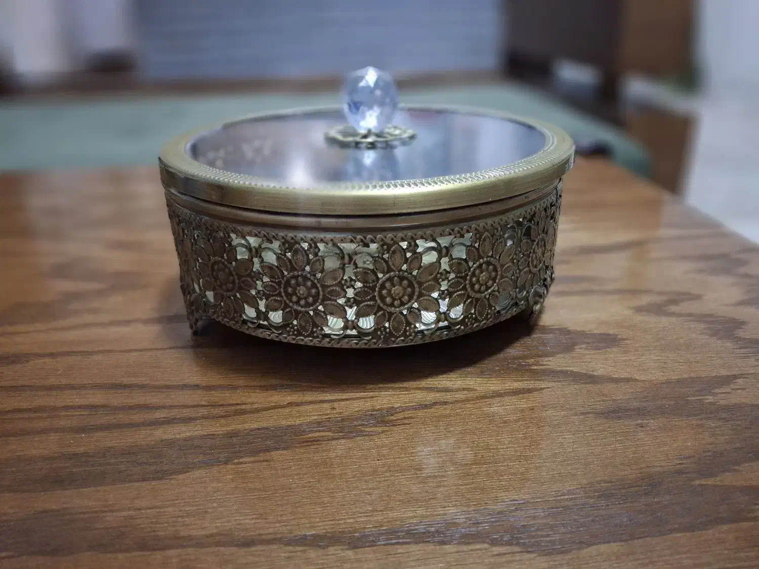 شکلات خوری آنتیک شیک و نو در شیشه ای|ظروف سرو و پذیرایی|نورآباد, |دیوار