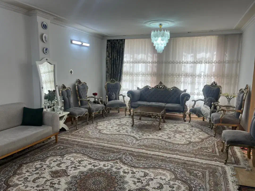 ۳۲۰ متر ویلایی / پلاک چهارم خیابان / کاربری اداری|اجارهٔ دفتر کار، اتاق اداری، مطب|اصفهان, باغ زیار|دیوار