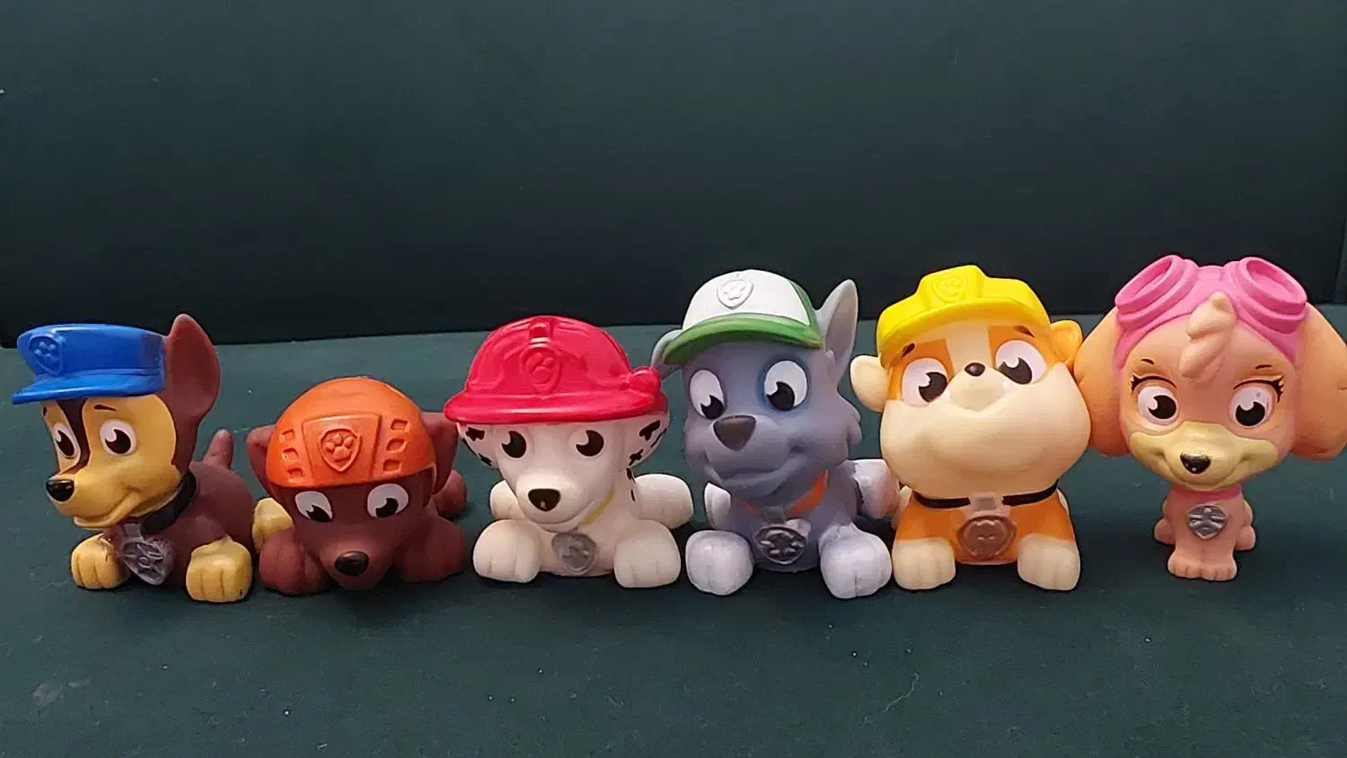 اسباب بازی سگ های نگهبان و شهر پارچه ای ۲متری|اسباببازی|سیرجان, |دیوار