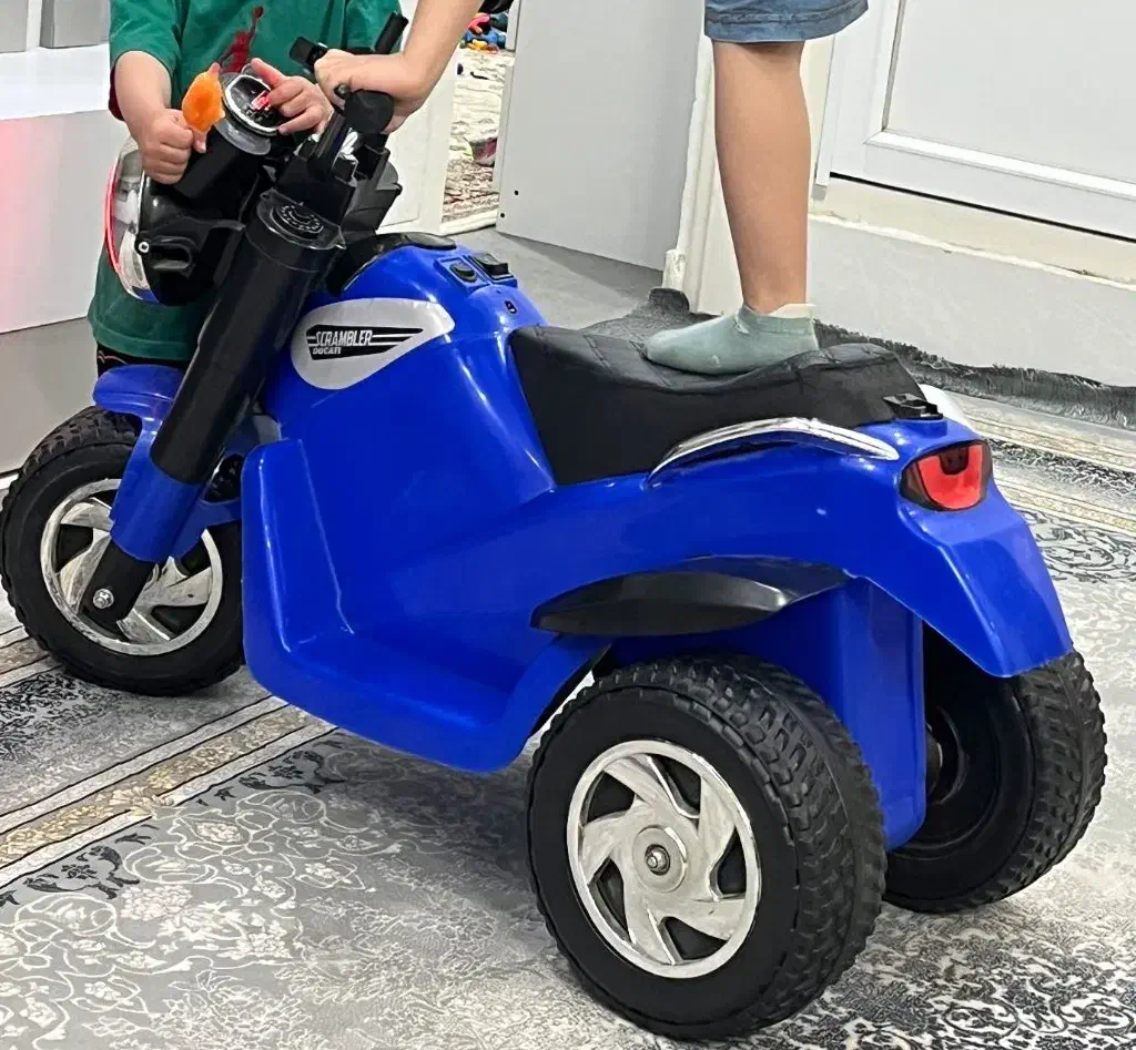 موتو شارژی|اسباب‌‌بازی|هشتگرد, هشتگرد قدیم|دیوار