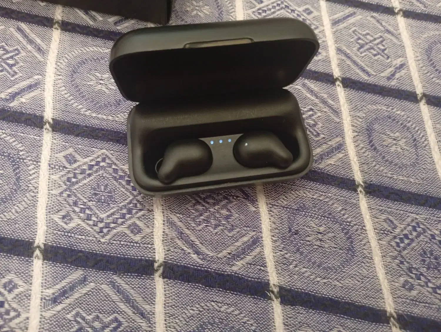 ایرپاد|لوازم جانبی موبایل و تبلت|شیراز, ده پیاله|دیوار