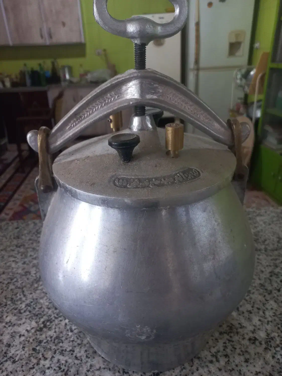 زود پز ۱۰ لیتری قدیمی جنس اصل|ظروف پخت‌وپز|دهدشت, |دیوار