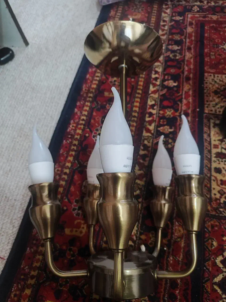 لوستر رنگ برنجی زیر قیمت بازار|لوستر و چراغ آویز|کاشان, شهرک خاتم الانبیا (مسکن ملی کاشان)|دیوار