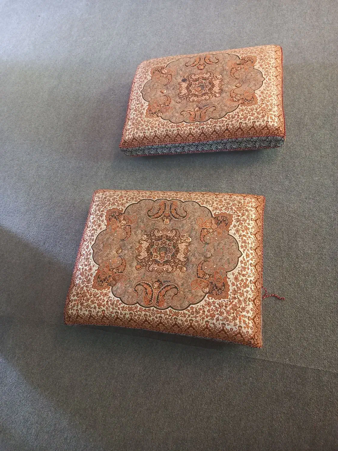 پشتی سنتی|پشتی|کرج, ساسانی (قلمستان)|دیوار