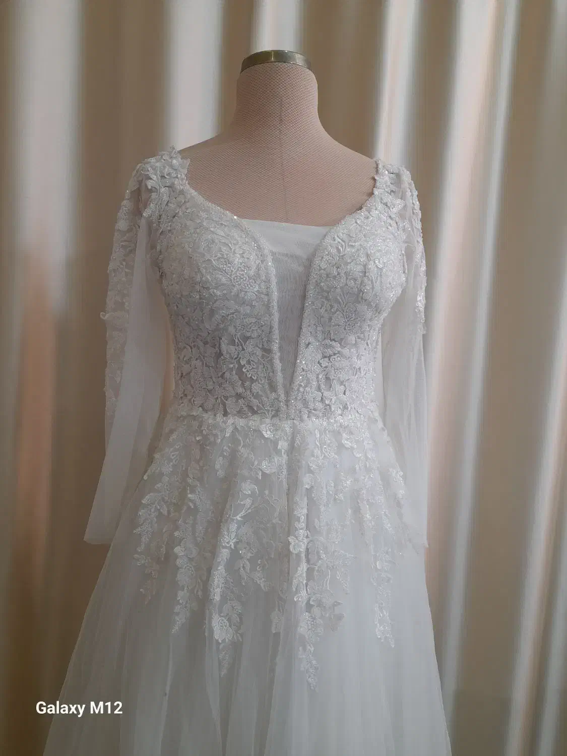 لباس عروس اروپایی|لباس|بابل, |دیوار