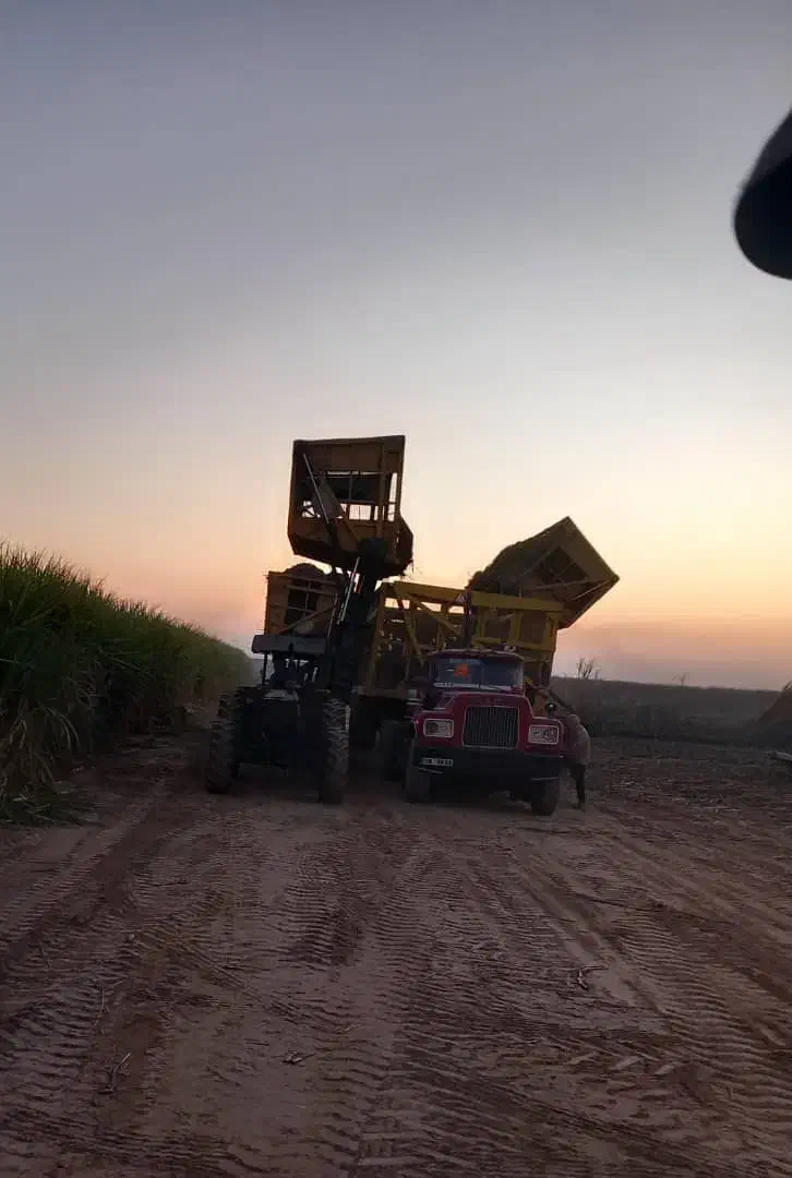 ماک کشنده|خودرو سنگین|شوشتر, |دیوار