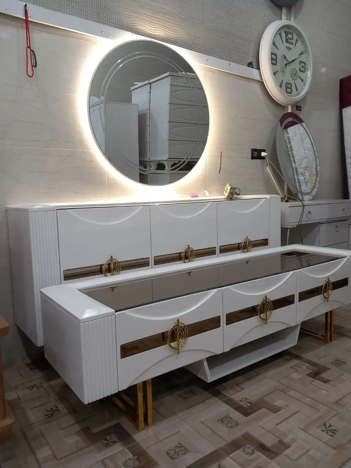 جاکفشی و کمد|بوفه، ویترین، کنسول|سرپل ذهاب, |دیوار